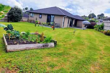 8 Muirfield Rise, Kamo