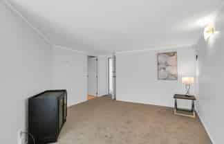16 Royal View Road, Te Atatu South
