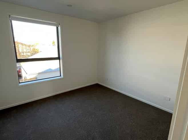 112C Edgeware Road, Saint Albans