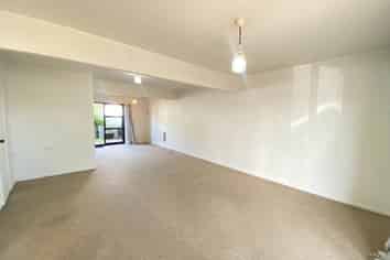 44B Stamford Park Road, Mount Roskill