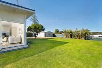 106 Titirangi Road, New Lynn