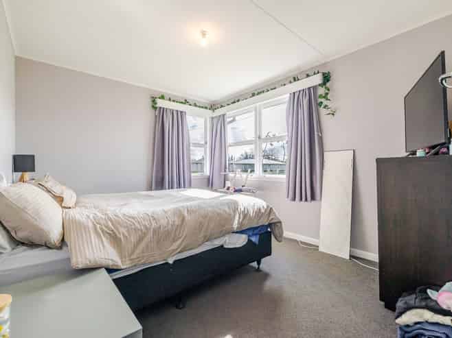 8 King Street, Pahiatua