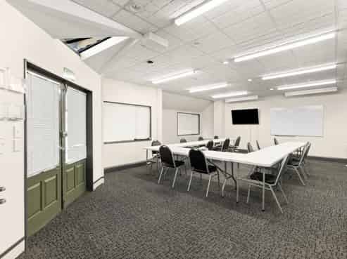 Entry level commercial investment on Queen Street