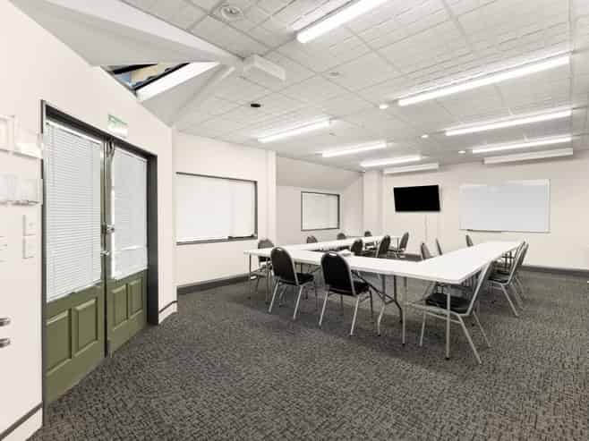 Entry level commercial investment on Queen Street