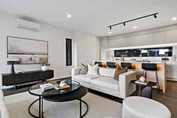 8,4 & 2 Stockade View Lane, Howick