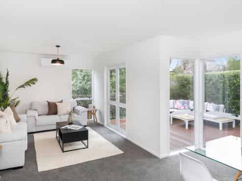 221c Waimea Terrace, Beckenham