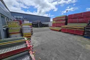 High-Profile Warehouse, Office and Yard