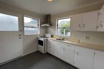 8 Albert Street, Palmerston North