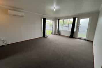 8 Albert Street, Palmerston North