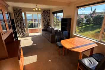 24 Hillview Cresent, Highfield