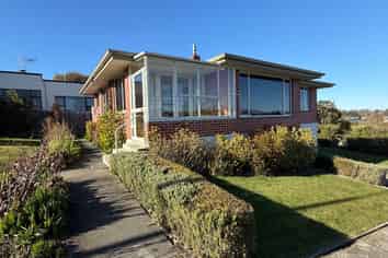 24 Hillview Cresent, Highfield