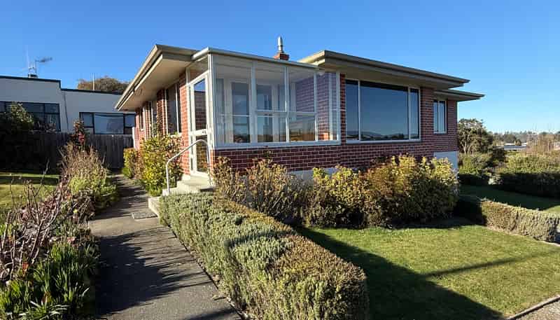 24 Hillview Cresent, Highfield