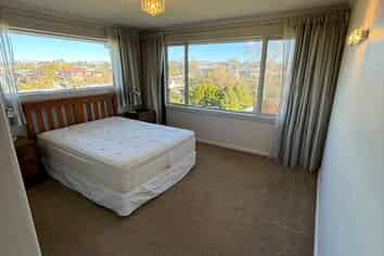 24 Hillview Cresent, Highfield