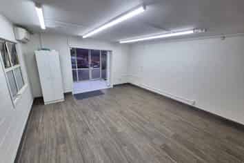 100M² LIVE / WORK IN THE HEART OF KOHIMARAMA
