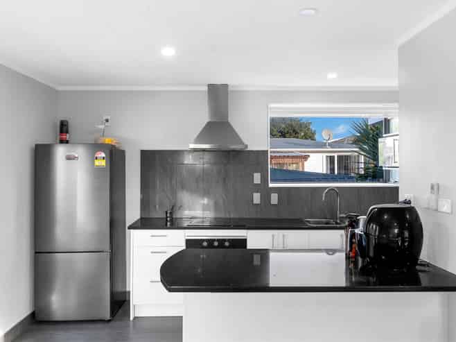 2A Clark Street, Manurewa
