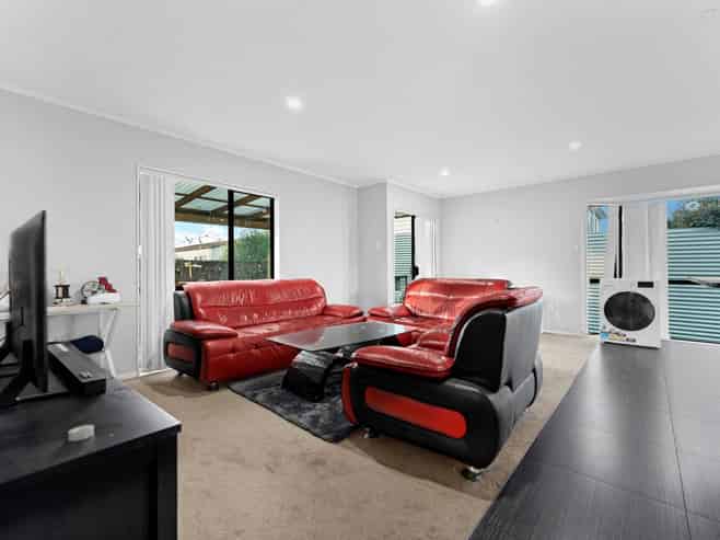 2A Clark Street, Manurewa