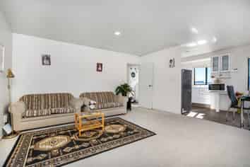 66 Harrisfield Drive, Hairini