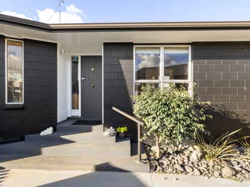 9 Cascade Place, Chartwell