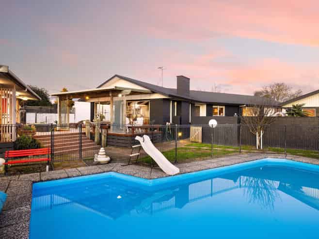 9 Cascade Place, Chartwell