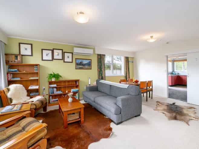 15 Waite Street, Featherston