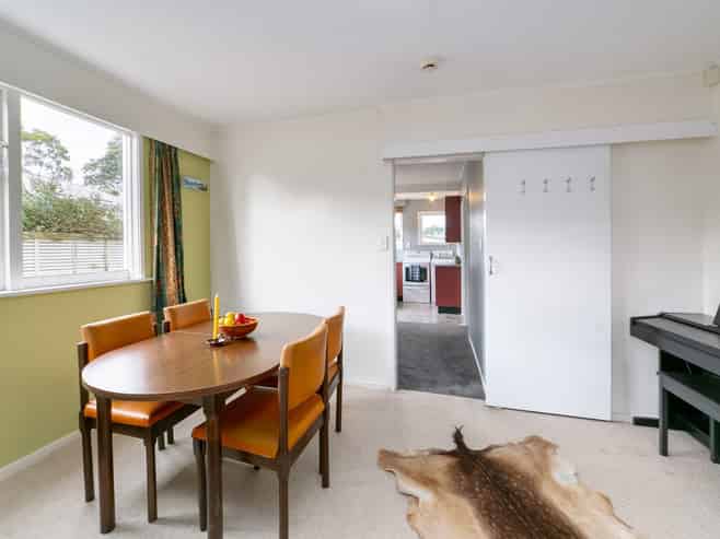 15 Waite Street, Featherston