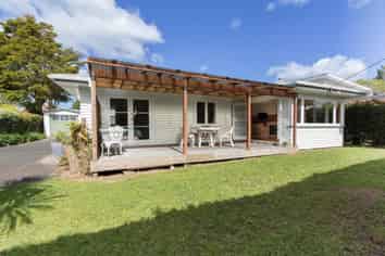 11A Ardlui Avenue , Manly