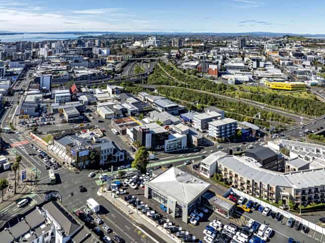 Versatile Grey Lynn standalone