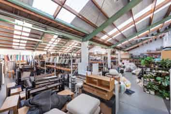 Well-Balanced 1,282.9m² Industrial Facility