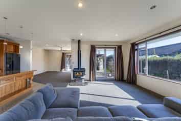 10 Ryeland Avenue, Wakefield