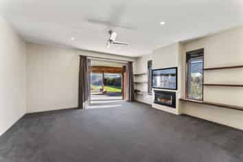 10 Ryeland Avenue, Wakefield