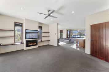 10 Ryeland Avenue, Wakefield