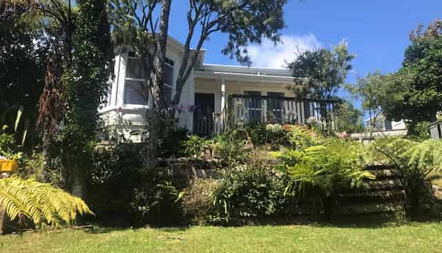 27 Tawa Terrace, Tawa