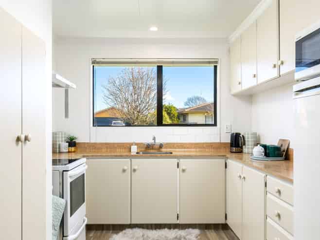 4A Totara Place, Redwoodtown
