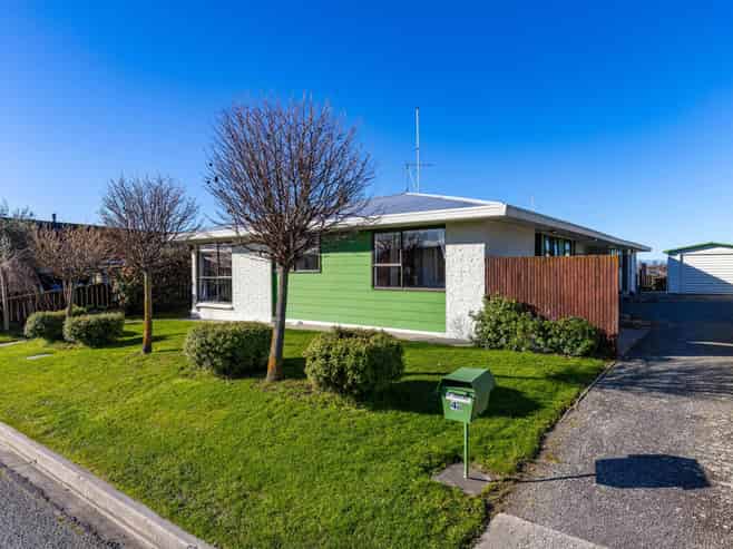 4A Totara Place, Redwoodtown