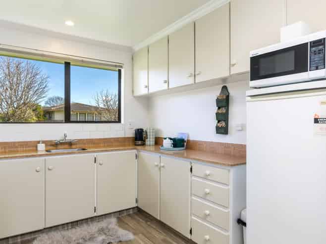 4A Totara Place, Redwoodtown