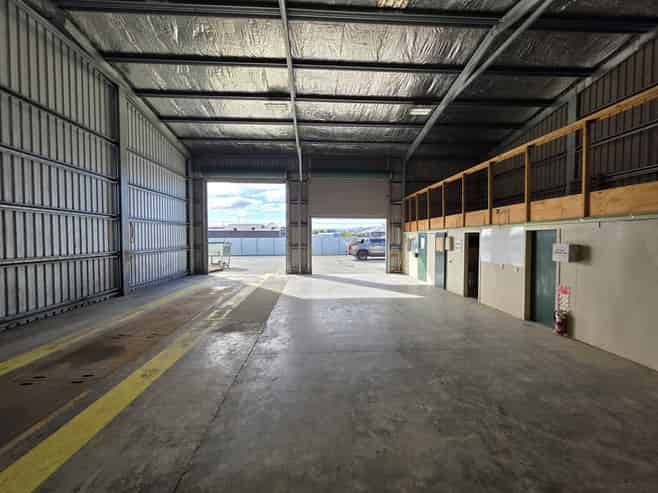 Industrial workshop for lease - prime location