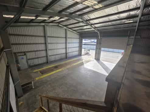 Industrial workshop for lease - prime location