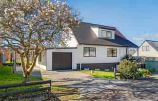 7 Greenpark Way, Greerton