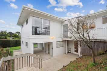 2/11 Ripon Crescent, Meadowbank