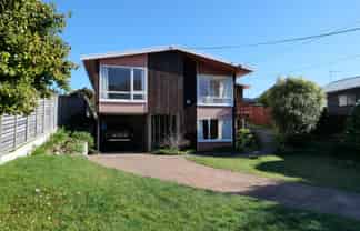 81 Kiwi Rd, Raumati Beach