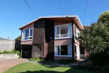 81 Kiwi Rd, Raumati Beach