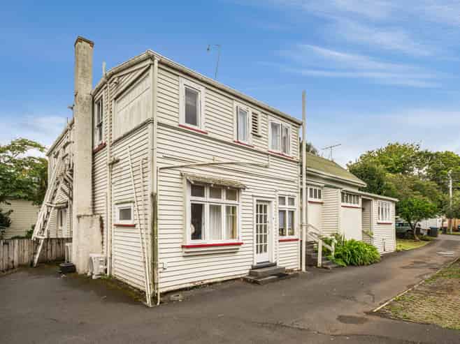 5 Oaklands Road, Mount Eden
