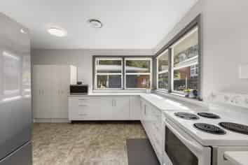 14 Watt Street, Featherston