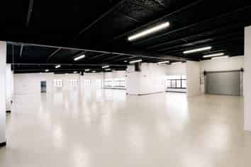 Standalone Warehouse/Showroom