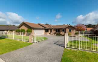 6 Sunnybrooke Close, Welcome Bay