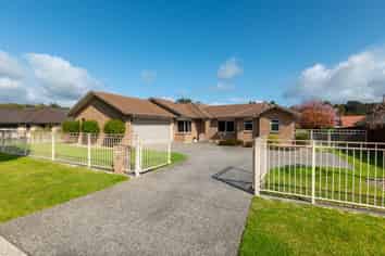 6 Sunnybrooke Close, Welcome Bay