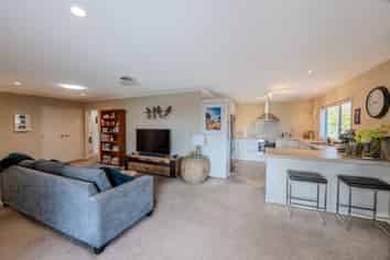 6 Sunnybrooke Close, Welcome Bay