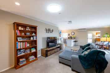 6 Sunnybrooke Close, Welcome Bay