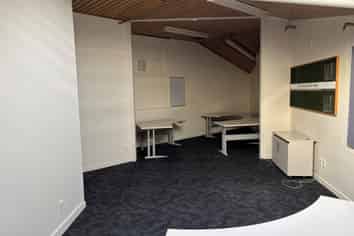 For Lease: High Profile Commercial Premises