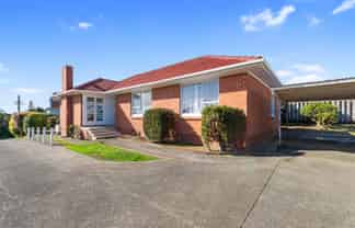 27 View Road, Henderson